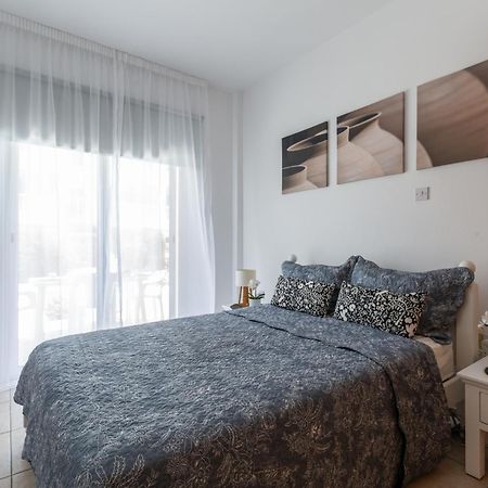 Beautiful One Bed Apartment In Paphos Buitenkant foto