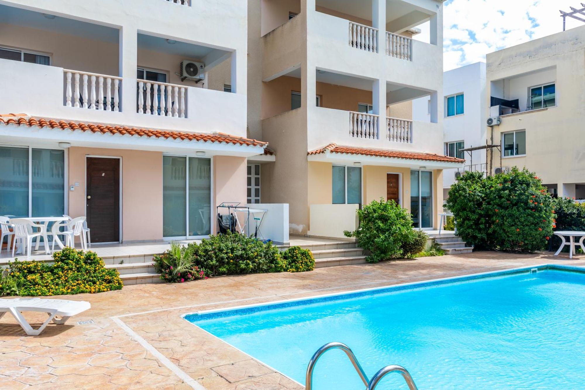 Beautiful One Bed Apartment In Paphos Buitenkant foto