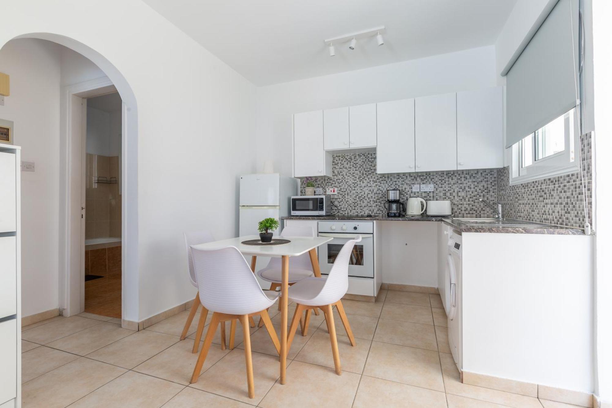 Beautiful One Bed Apartment In Paphos Buitenkant foto