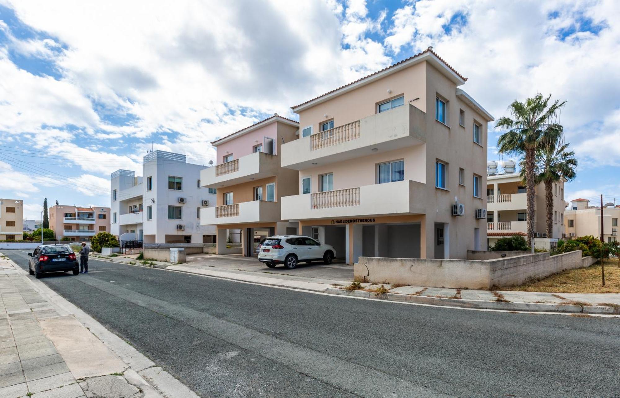 Beautiful One Bed Apartment In Paphos Buitenkant foto