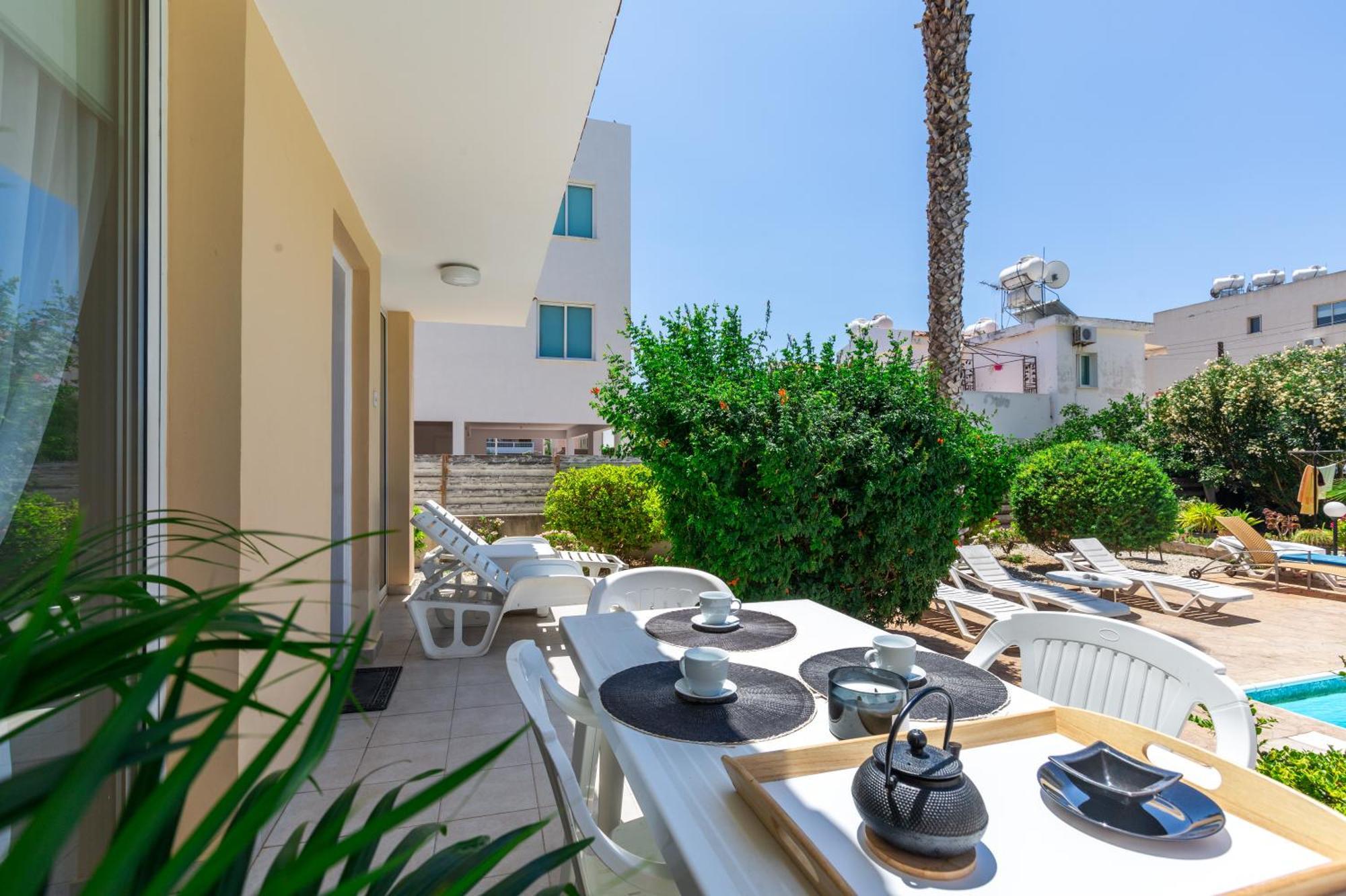 Beautiful One Bed Apartment In Paphos Buitenkant foto